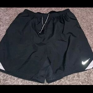 Men's Nike Dri-FIT Shorts Size Large Color Black White Water Weights Dumbbell